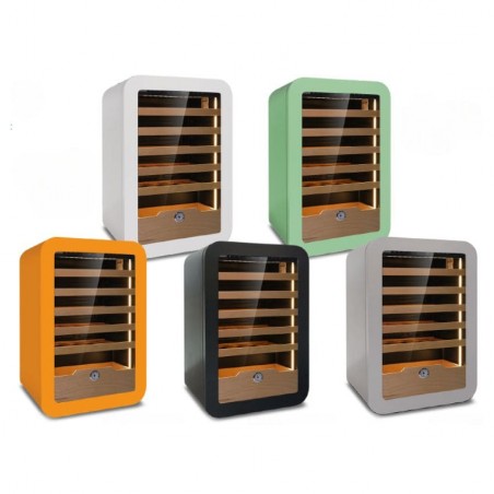 Vitrina de vino mini KVINUM con estantes de madera y puertas de cristal Horekus