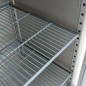 Congelador 600 litros en acero inox con 3 estantes ajustables y ruedas Maxima Congelador 600 litros en acero inox con 3 estantes ajustables y ruedas Maxima